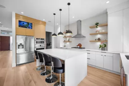 Breakfast Nook Photo of 14718 90a Avenue, Surrey, BC