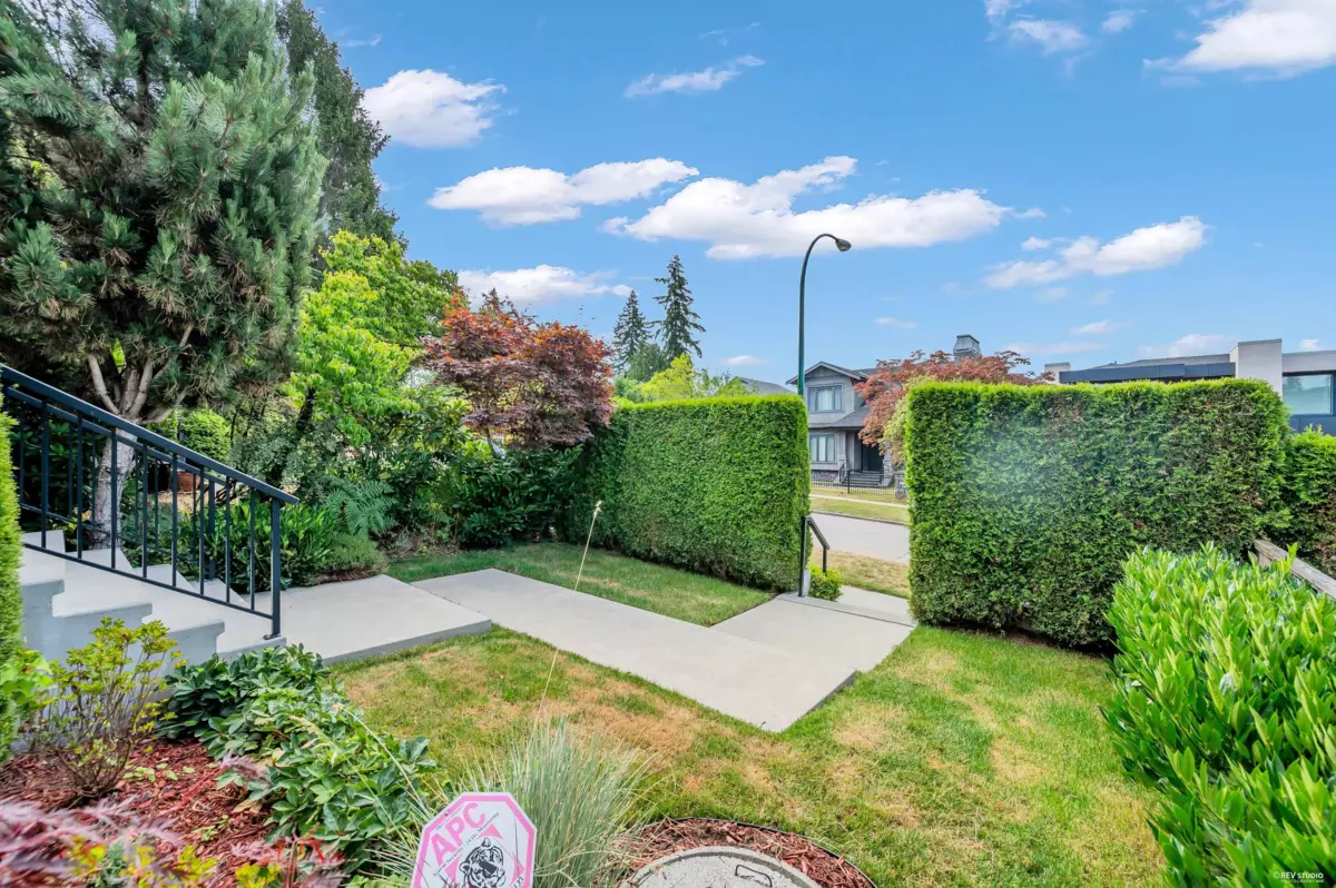 Dining Area Photo of 3581 W 32nd Avenue, Vancouver, BC