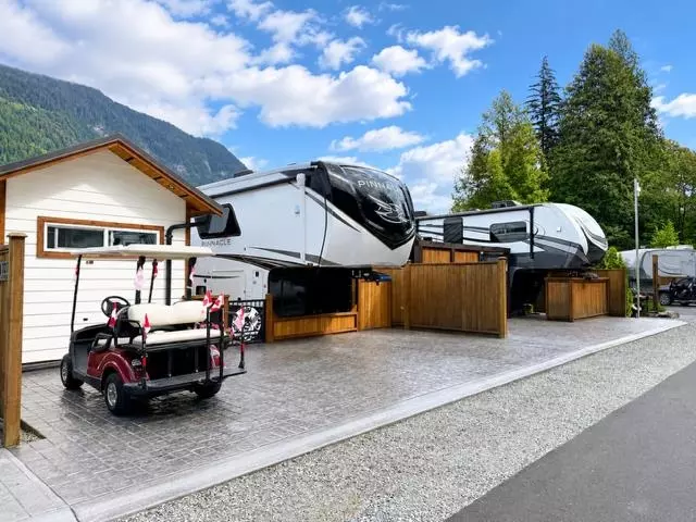 Exterior Rear Photo of 336 720 Hot Springs Road, Harrison Hot Springs, BC