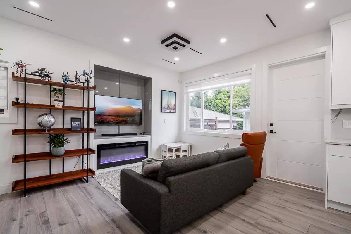 Family Room Photo of 2 4675 Canada Way, Burnaby, BC