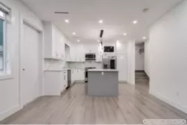 2 4675 Canada Way, Burnaby, BC