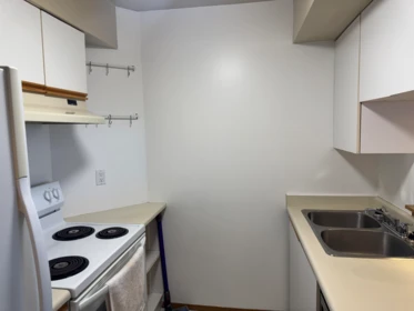 Walk-In Closet Photo of 1503 3760 Albert Street, Burnaby, BC