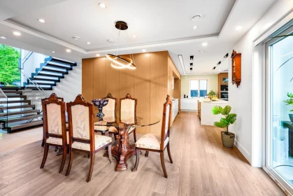 Breakfast Nook Photo of 4399 Highland Boulevard, North Vancouver, BC