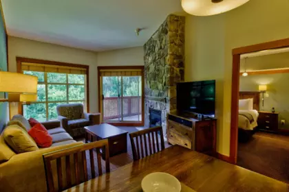638A 2036 London Lane, Whistler, BC, Whistler — Apartment/Condo for sale