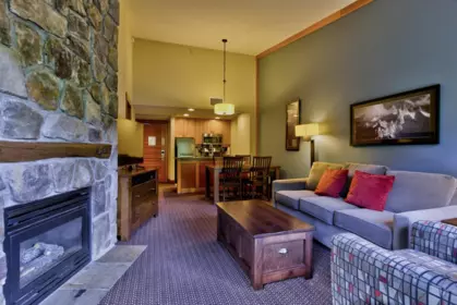 638A 2036 London Lane, Whistler, BC, Whistler — Apartment/Condo for sale