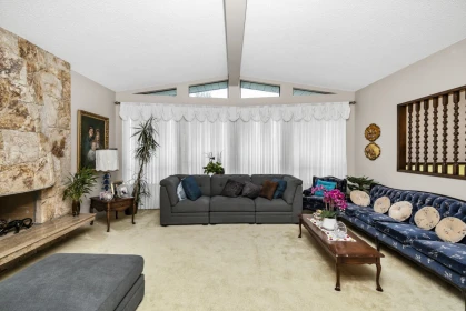 7615 Lawrence Drive, Burnaby, BC, Burnaby — Single Family Residence for sale