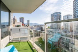 1002 689 Abbott Street, Vancouver, BC