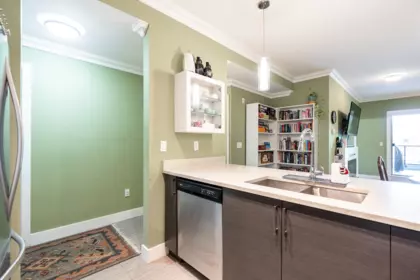 Kitchen Island Photo of 203 2349 Welcher Avenue, Port Coquitlam, BC