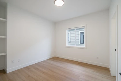 Staircase Photo of 16677 16 Avenue, Surrey, BC