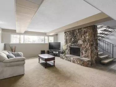 Basement Recreation Room Photo of 1175 Stevens Street, White Rock, BC
