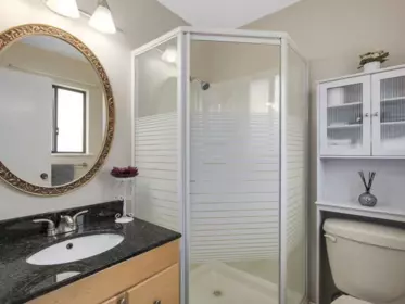 Guest Bathroom Photo of 1175 Stevens Street, White Rock, BC