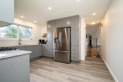 Kitchen Island Photo of 2995 268a Street, Langley, BC
