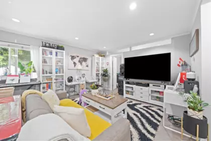 189 E 64th Avenue, Vancouver, BC, Vancouver — Half Duplex for sale