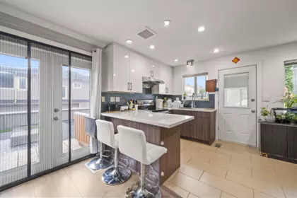 Kitchen Photo of 189 E 64th Avenue, Vancouver, BC