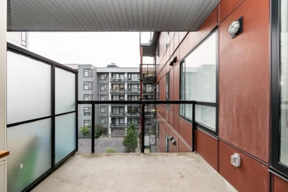 Basement Recreation Room Photo of 417 13838 108 Avenue, Surrey, BC