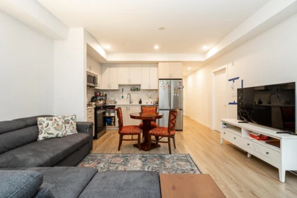 Breakfast Nook Photo of 417 13838 108 Avenue, Surrey, BC