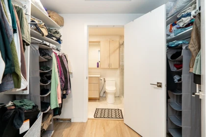 Walk-In Closet Photo of 417 13838 108 Avenue, Surrey, BC