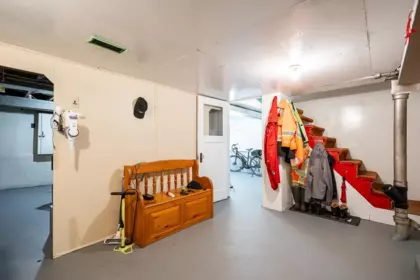 Hallway Photo of 423 Cumberland Street, New Westminster, BC