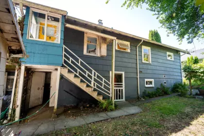 Hot Tub / Spa Photo of 423 Cumberland Street, New Westminster, BC