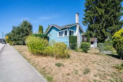 Street View Photo of 423 Cumberland Street, New Westminster, BC