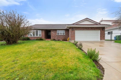 45578 Worthington Place, Chilliwack, BC, Chilliwack — Single Family Residence for sale