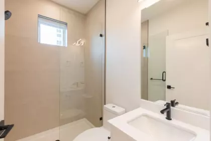 Laundry Room Photo of 2 3615 Turner Street, Vancouver, BC