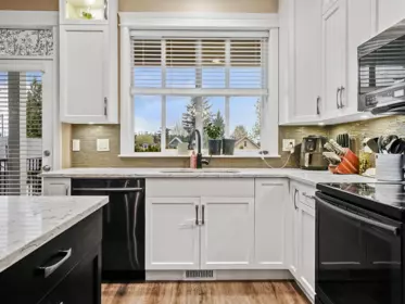 Breakfast Nook Photo of 9847 Mcgrath Road, Rosedale, BC