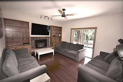 Breakfast Nook Photo of 1410 Lansdowne Drive, Coquitlam, BC