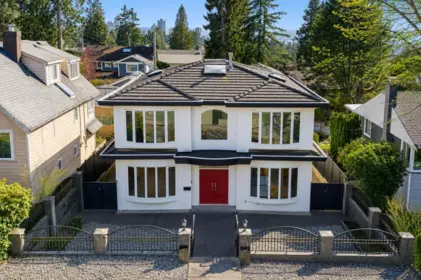 213 W 28th Street, North Vancouver, BC, North Vancouver — Single Family Residence for sale