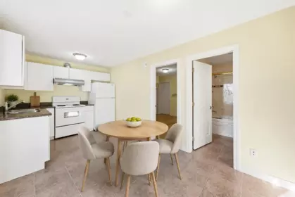 Pantry Photo of 213 W 28th Street, North Vancouver, BC