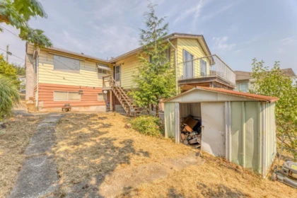 920 Harris Avenue, Coquitlam, BC, Coquitlam — Single Family Residence for sale
