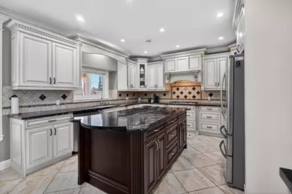 Kitchen Photo of 31920 Glenwood Avenue, Abbotsford, BC