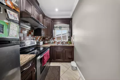 Pantry Photo of 31920 Glenwood Avenue, Abbotsford, BC