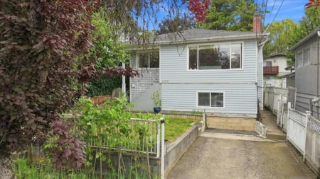 Living Room Photo of 4820 Moss Street, Vancouver, BC