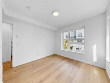 Dining Area Photo of 42 528 E 2nd Street, North Vancouver, BC