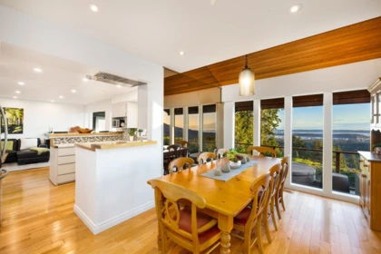 Breakfast Nook Photo of 187 Rondoval Crescent, North Vancouver, BC