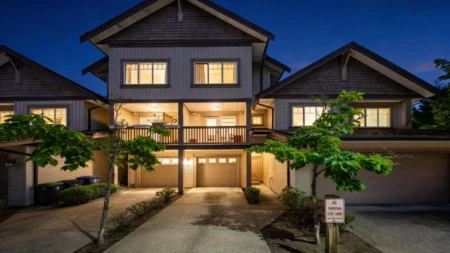 22 6238 192 Street, Surrey, BC, Surrey — Townhouse for sale