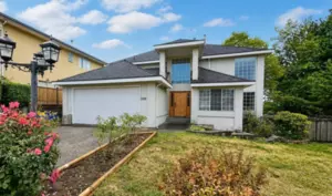 2016 Winter Crescent, Coquitlam, BC