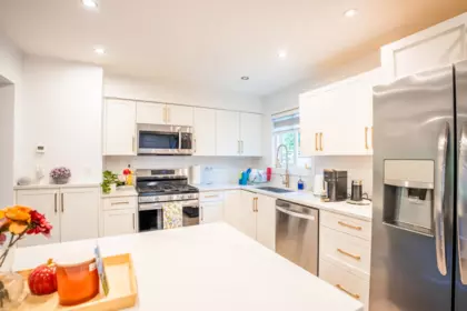 Kitchen Photo of 20955 118 Avenue, Maple Ridge, BC