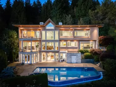 1562 Pinecrest Drive, West Vancouver, BC, West Vancouver — Single Family Residence for sale