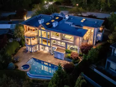 1562 Pinecrest Drive, West Vancouver, BC, West Vancouver — Single Family Residence for sale