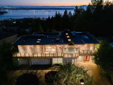 1562 Pinecrest Drive, West Vancouver, BC, West Vancouver — Single Family Residence for sale