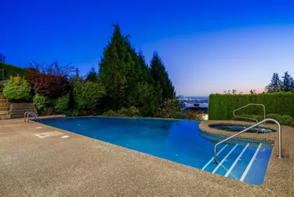 Front Yard Photo of 1562 Pinecrest Drive, West Vancouver, BC