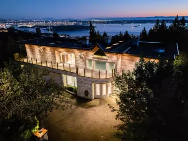1562 Pinecrest Drive, West Vancouver, BC, West Vancouver — Single Family Residence for sale
