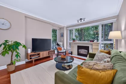 Breakfast Nook Photo of 213 5770 Oak Street, Vancouver, BC