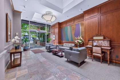 213 5770 Oak Street, Vancouver, BC, Vancouver — Apartment/Condo for sale