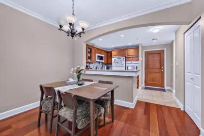 Kitchen Photo of 213 5770 Oak Street, Vancouver, BC