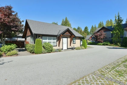 Walk-In Closet Photo of 208 518 Shaw Road, Gibsons, BC