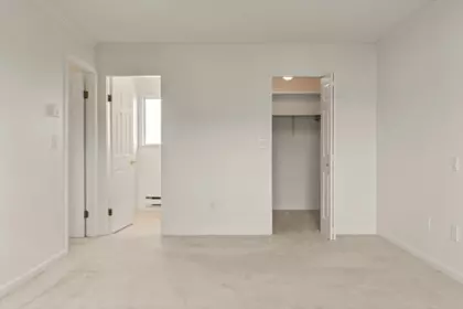 Hallway Photo of 232 32691 Garibaldi Drive, Abbotsford, BC
