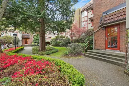 Garden / Landscaping Photo of 129 7651 Minoru Boulevard, Richmond, BC